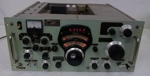 古い無線機 小林無線（フルノ）AS76受信機をお売り頂きました。