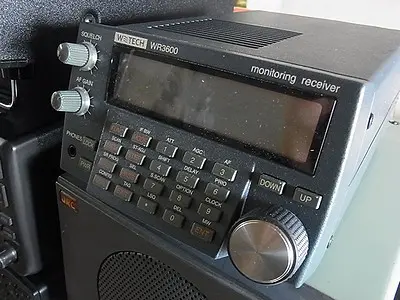 受信機買取｜英国PLESSY PRS 2282A、ドレークR8Bほか