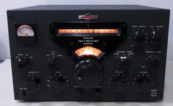 出張買取実績】コリンズ 75A-4 受信機