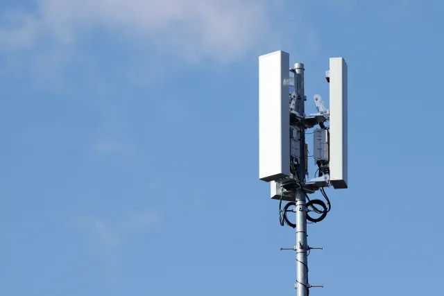 電波の強さと向き(アンテナの役割)