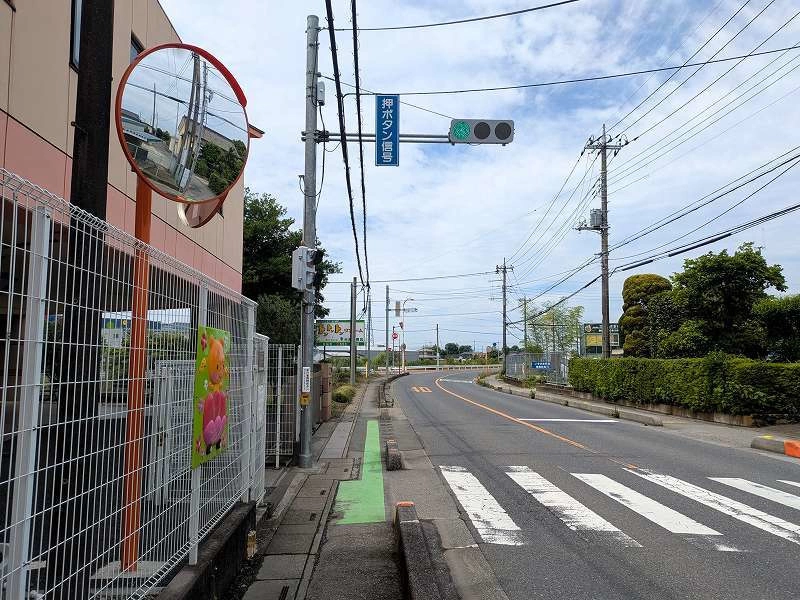 いずみ幼稚園の信号