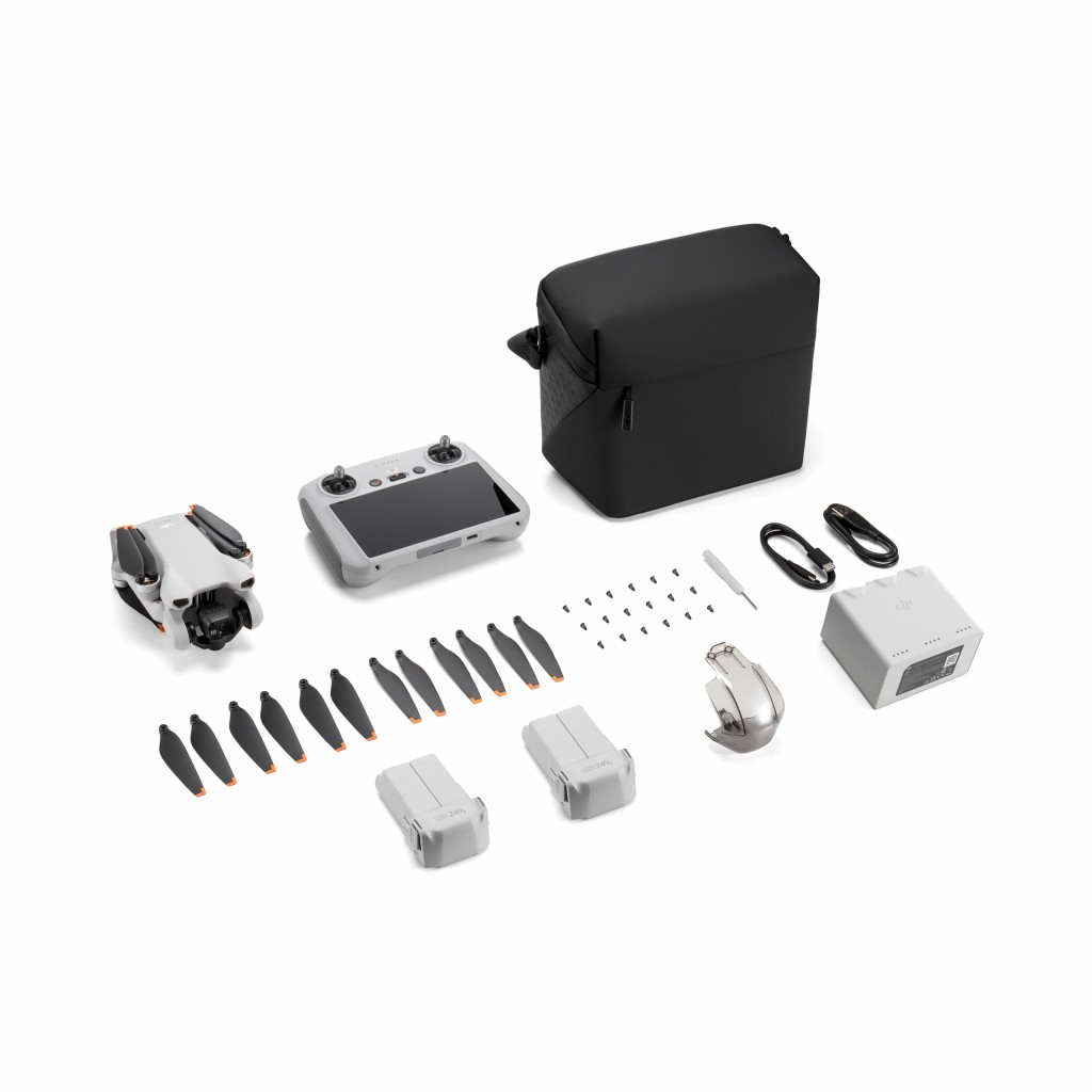 DJI Mini 3 Fly More コンボ（DJI RC付）
